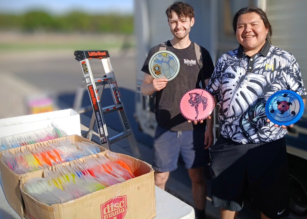 Isaac and Jack in Cottonwood Arizona. Disc golf designs include Kenny Trips, Mandalorian Mosaic, and Naruto designs in Cottonwood, AZ.